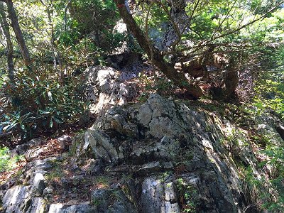 ここで赤い印がでてきます。それなら登り初めから印つけといておくれよ～＞＜