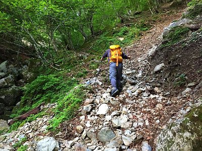 沢ルートはガレ場での落石やコースアウトしやすい