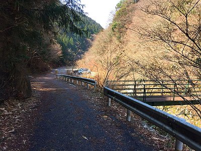 お疲れ様でした！小走りしたせいか、雪もなかったので明神平から1時間ほどで下ることができた！