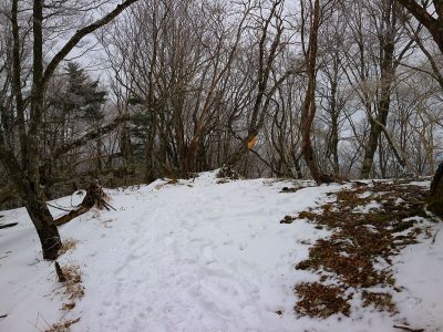 ここで右に登って行って天女の舞へ行く